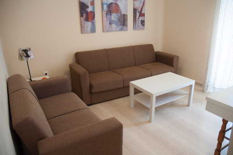 Kokoros Apartments Kato Korakiana Екстер'єр фото