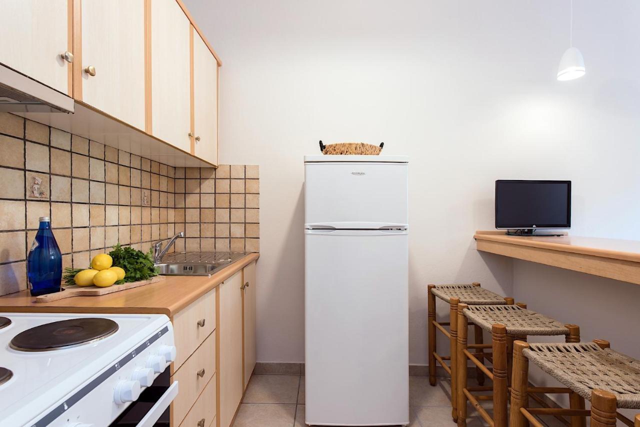 Kokoros Apartments Kato Korakiana Екстер'єр фото