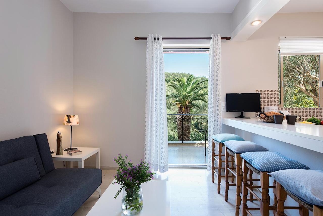 Kokoros Apartments Kato Korakiana Екстер'єр фото