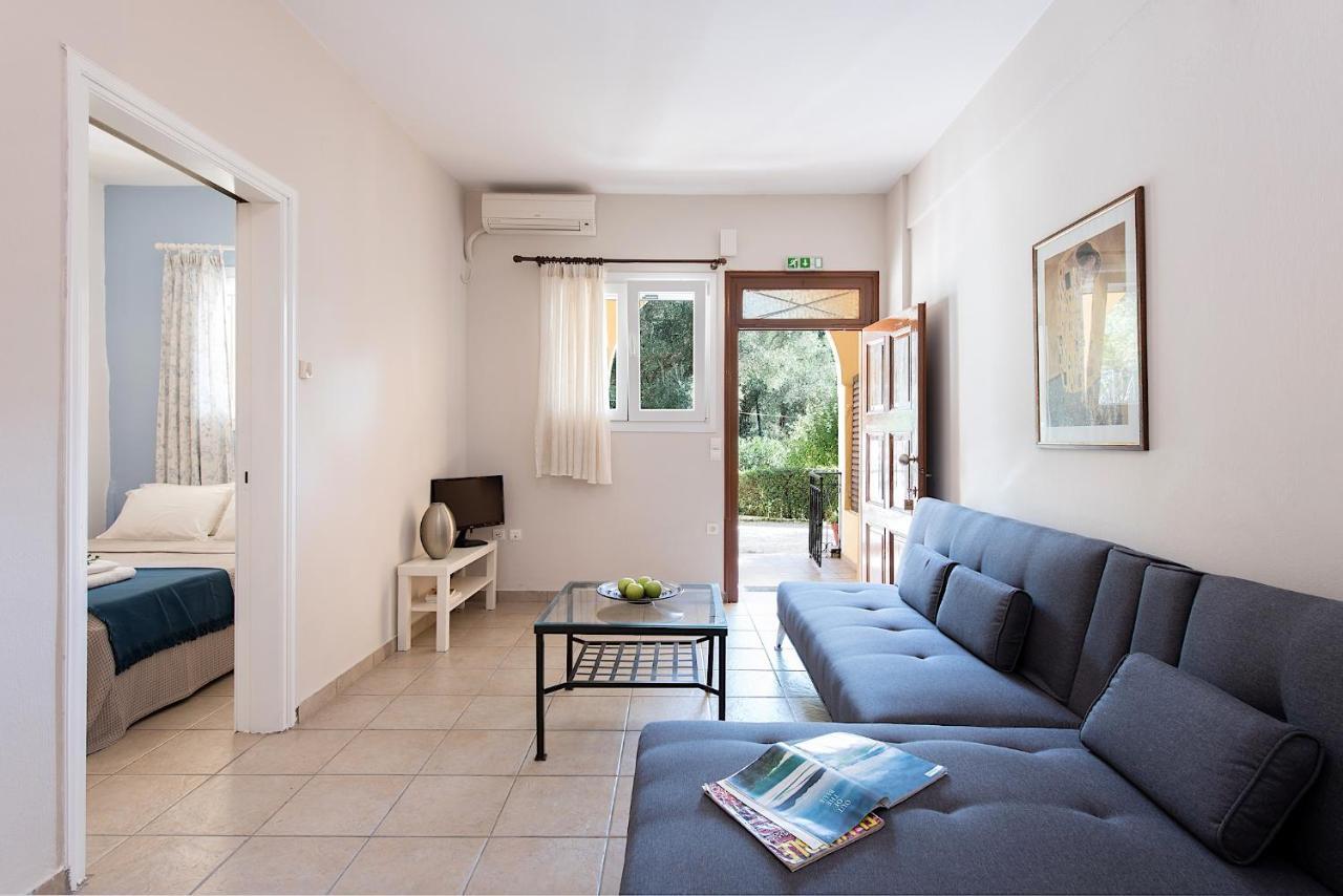Kokoros Apartments Kato Korakiana Екстер'єр фото