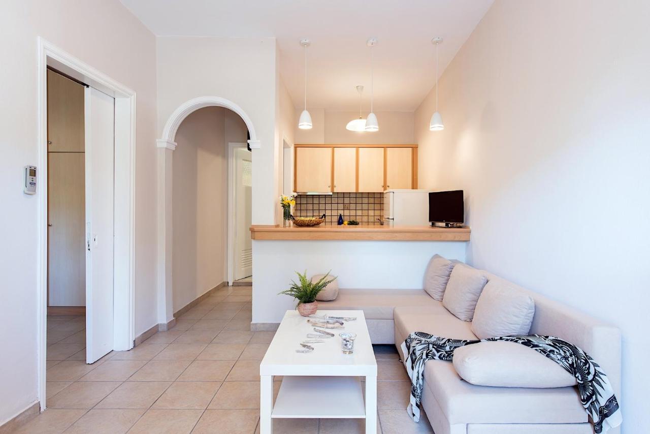 Kokoros Apartments Kato Korakiana Екстер'єр фото