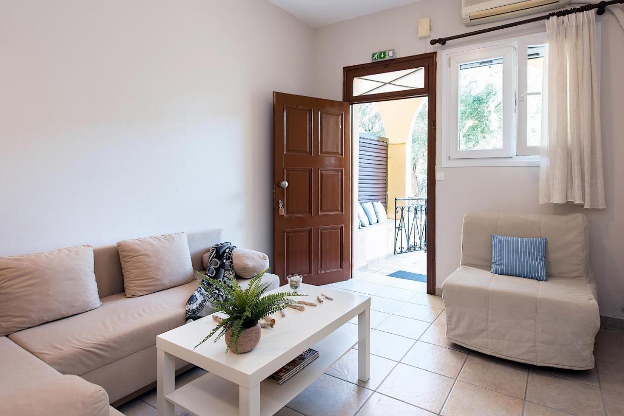 Kokoros Apartments Kato Korakiana Екстер'єр фото